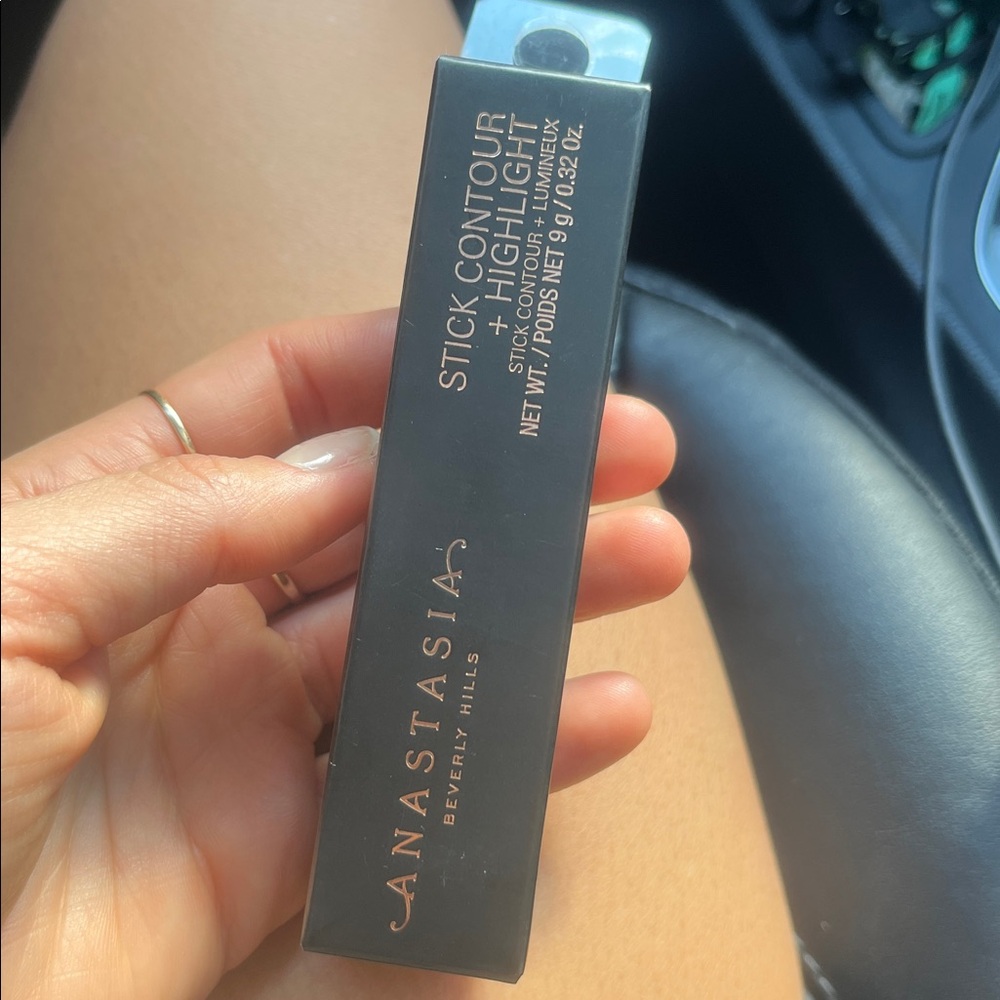 NWT Anastasia stick contour + highlight - Picture 2 of 5